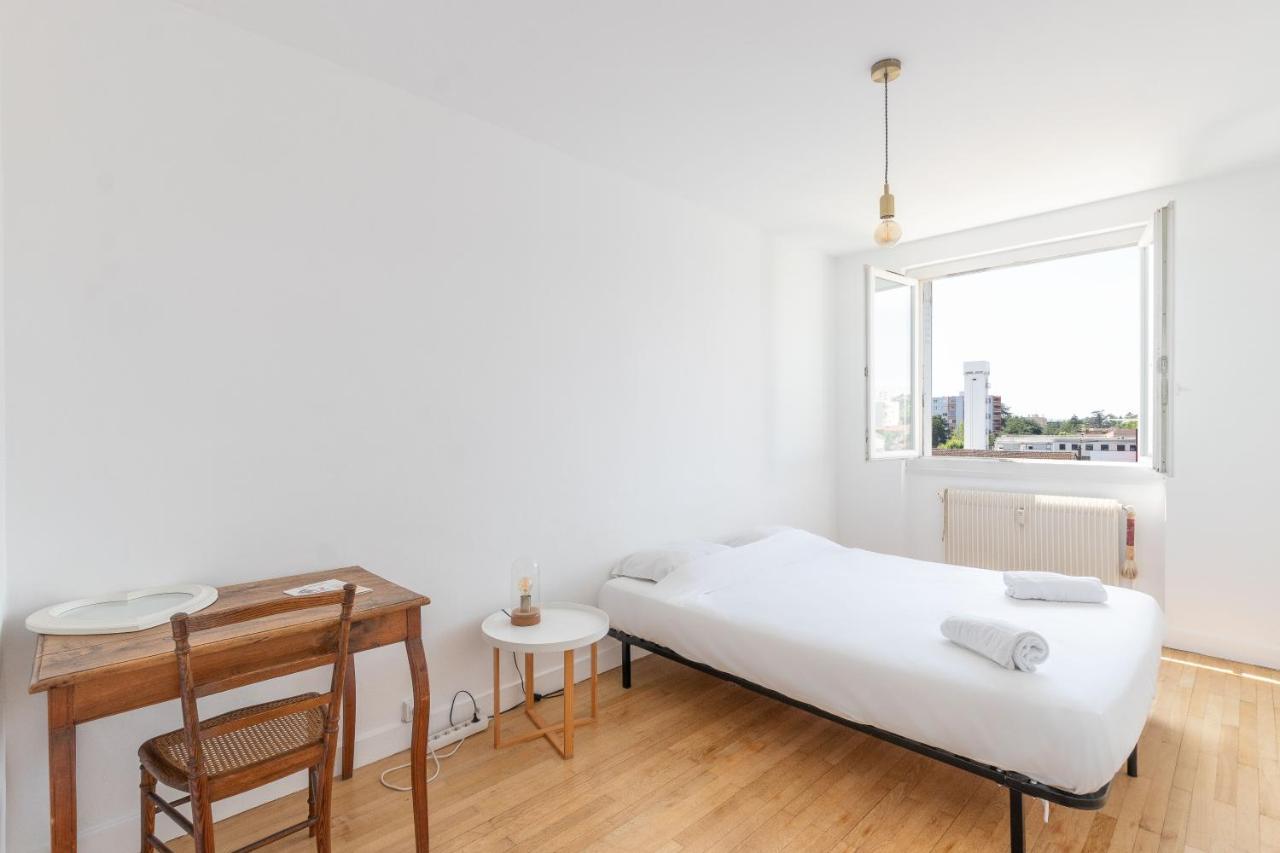 Cabana & Grand Appartement Cosy - Parking & Balcon วิลฟร็องช์-ซูร์-โซน ภายนอก รูปภาพ